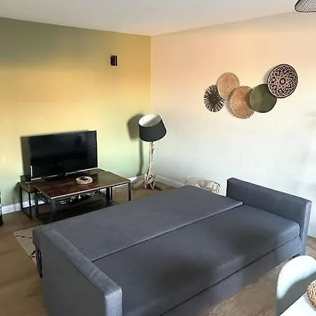 Apartment Agreable T2 Lumineux 4 Couchages Equipe
